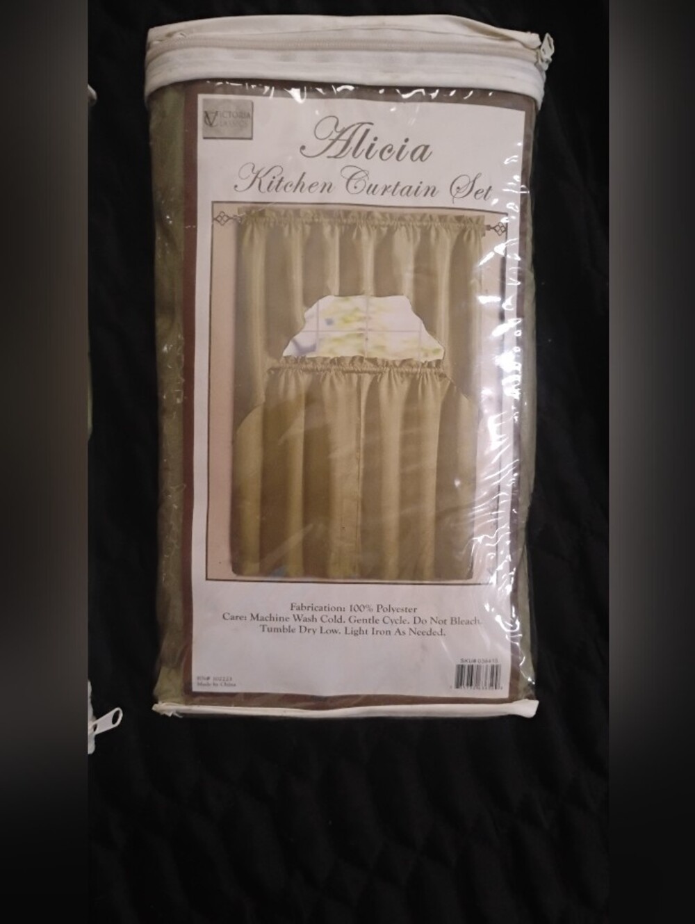 Alicia Kitchen Curtain Set in Olive by